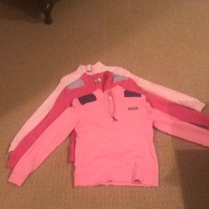 3 vineyard vines sweatshirts